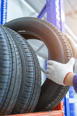 Truck & Commercial Vehicle Tyres